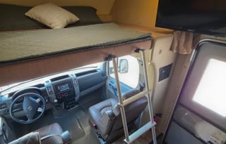 Meet "Lucy" 2018 Thor Four Winds Smtx1826