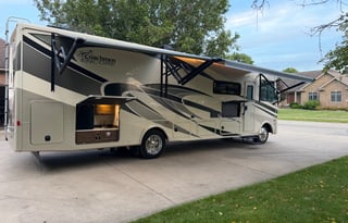 2021 Coachmen RV Encore 325SS