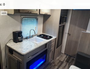 Dutchmen RV Coleman 17B