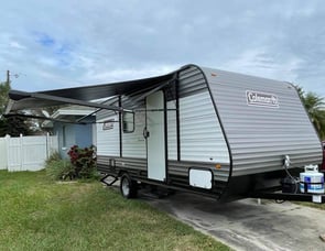 Dutchmen RV Coleman Lantern LT Series 17B