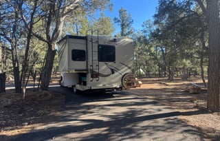 2019 Thor Chateau 22B • Low Miles • Dual Cameras