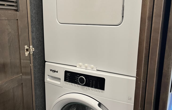 Washer & Dryer on-board for keeping up with the swimsuits and other outdoor activities.