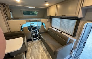 2022 Thor Quantum LC28