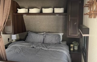 2019 Jayco Jayflight - Fully Stocked and Pet Free