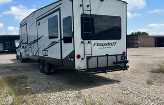 Flores 5th wheel of Fun
