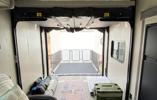 Family & Pet Friendly Toy Hauler Off Grid Capable