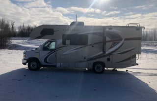 2017 Thor Motor Coach Chateau 22B #5