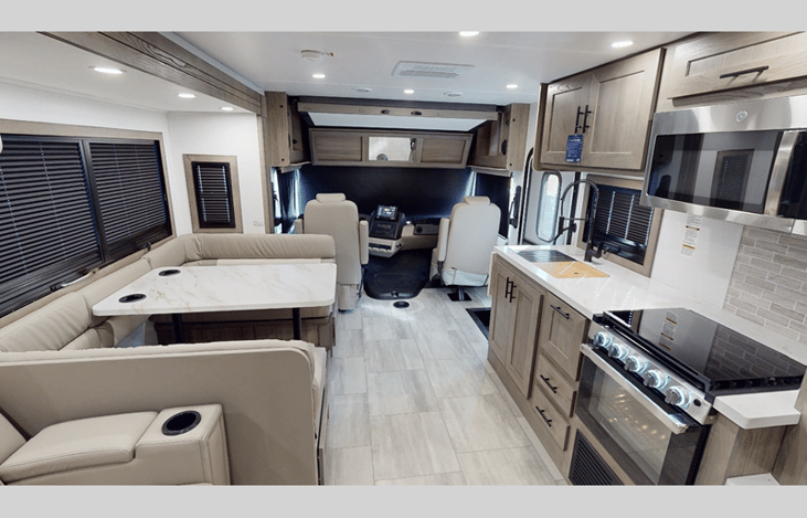 Kitchen, eating, relaxing area