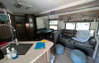 River Run 35 ft Bunkhouse- North GA Pet friendly