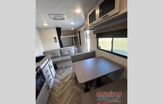 2025 Keystone zinger 252 BH