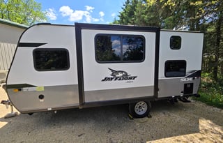 "Dayton" Happy Glamper Mini