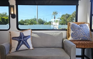 FL Gulf Coast Glamping Getaway Renovated VIBE