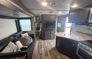 Finger Lakes RV Rentals Easy Go'n