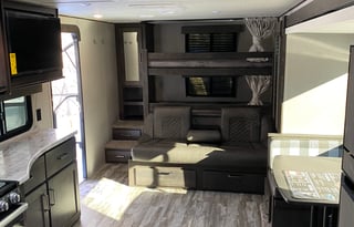 2022 33' Grand Design Transcend Xplor 265BH