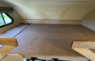 The Cheetah | Glamping on Wheels – Sleeps 6-8