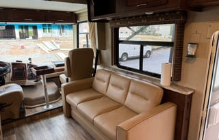 2019 Coachman Pursuit 31BH “Big Bob"