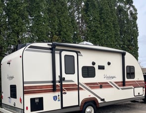 Gulf Stream RV Vintage Cruiser 19CSK