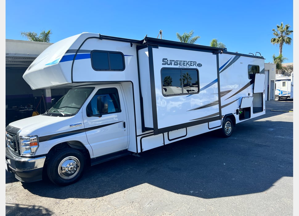 Class C Motor Home rentals in Carlsbad