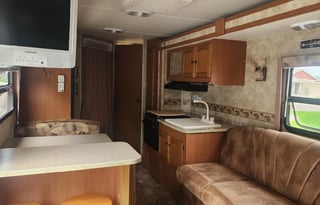 2011 Gulf Stream Stream Lite Sport- FULLY STOCKED