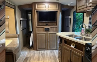 2016 Cruiser Fun Finder Xtreme Lite Travel Trailer