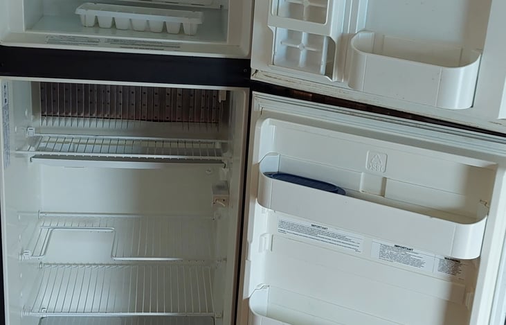 Plenty of room for food and drinks.