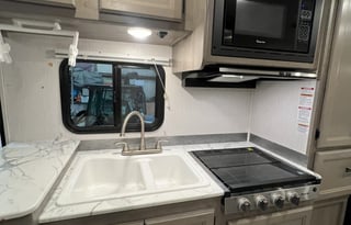2020 Coachmen Freelander 22XG