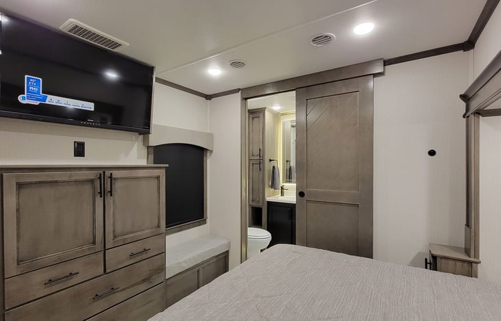 Beautiful Master Bedroom with dual closets, 39” LED TV (dual remotes) and its own central air conditioning.