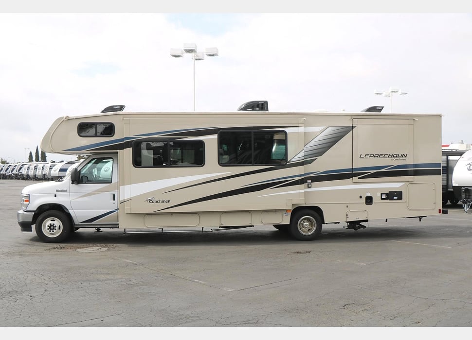 Class C Motor Home rentals in Las Vegas