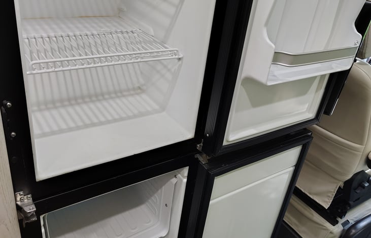 Refrigerator and Freezer