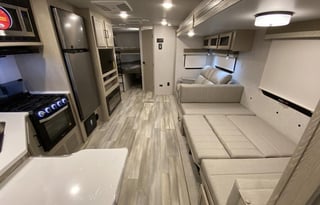 GLAMPING-2021, Queen Master w/Slide out Closet