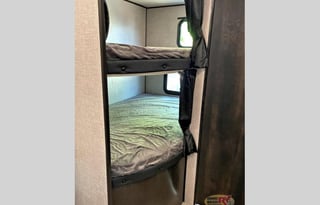 Family-Friendly 2022 Jayco Bunkhouse- Las Vegas