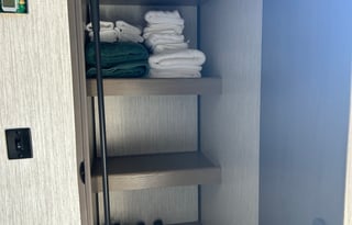 Beautiful 2020 Shadow Cruise travel trailer!