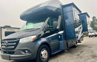 26 *NEW* 2023 Prism Mercedes Luxury Rv - Sleeps 6