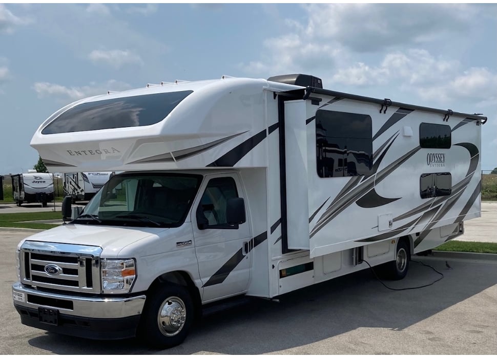 Class C Motor Home rentals in SAUK CITY