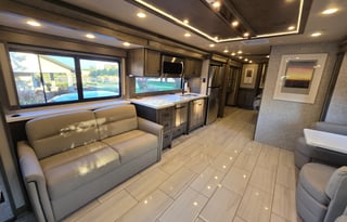 New luxury Tiffin rv for your next adventure!