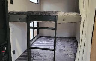 Cherokee Gray Wolf limited