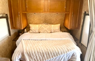 2010 Jayco Jay Feather 23K