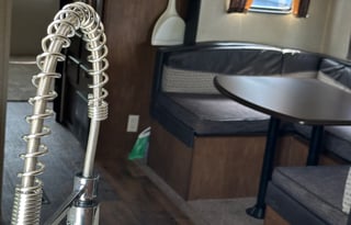 Family/Pet Friendly 2017 Forest River Salem 32BH