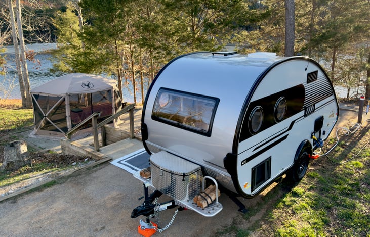 Gazelle screen tent included in the Outdoor Living Package for additional fee.