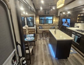 Forest River RV Cedar Creek Silverback 31IK