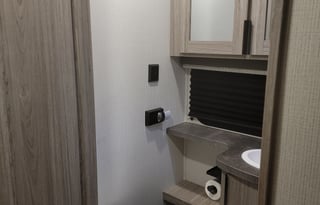 " Kelly” - Heated Winter camper!