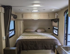 Winnebago Industries Towables Micro Minnie 2106FBS