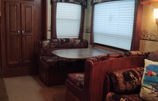 Soar in our Eagle 5th wheel