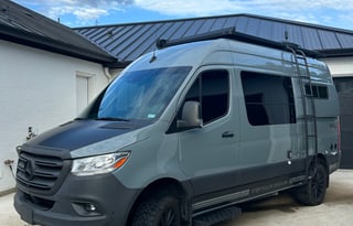 2021 Storyteller Overland Stealth MODE 4x4