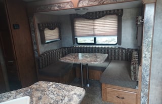 Creek Side Family Memory Maker