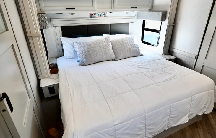 Owner Suite King Luxury Bed