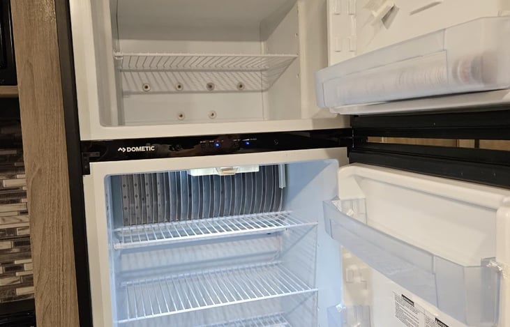 Refrigerator and freezer