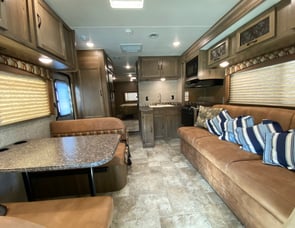 Coachmen RV Freelander 31BH Ford 450