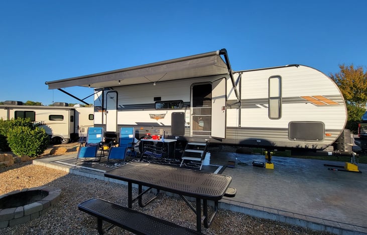 Anchor Down RV Resort (Dandridge, Tennessee)