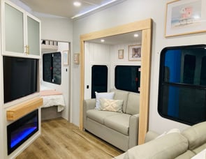 Alliance RV Avenue 38DBL
